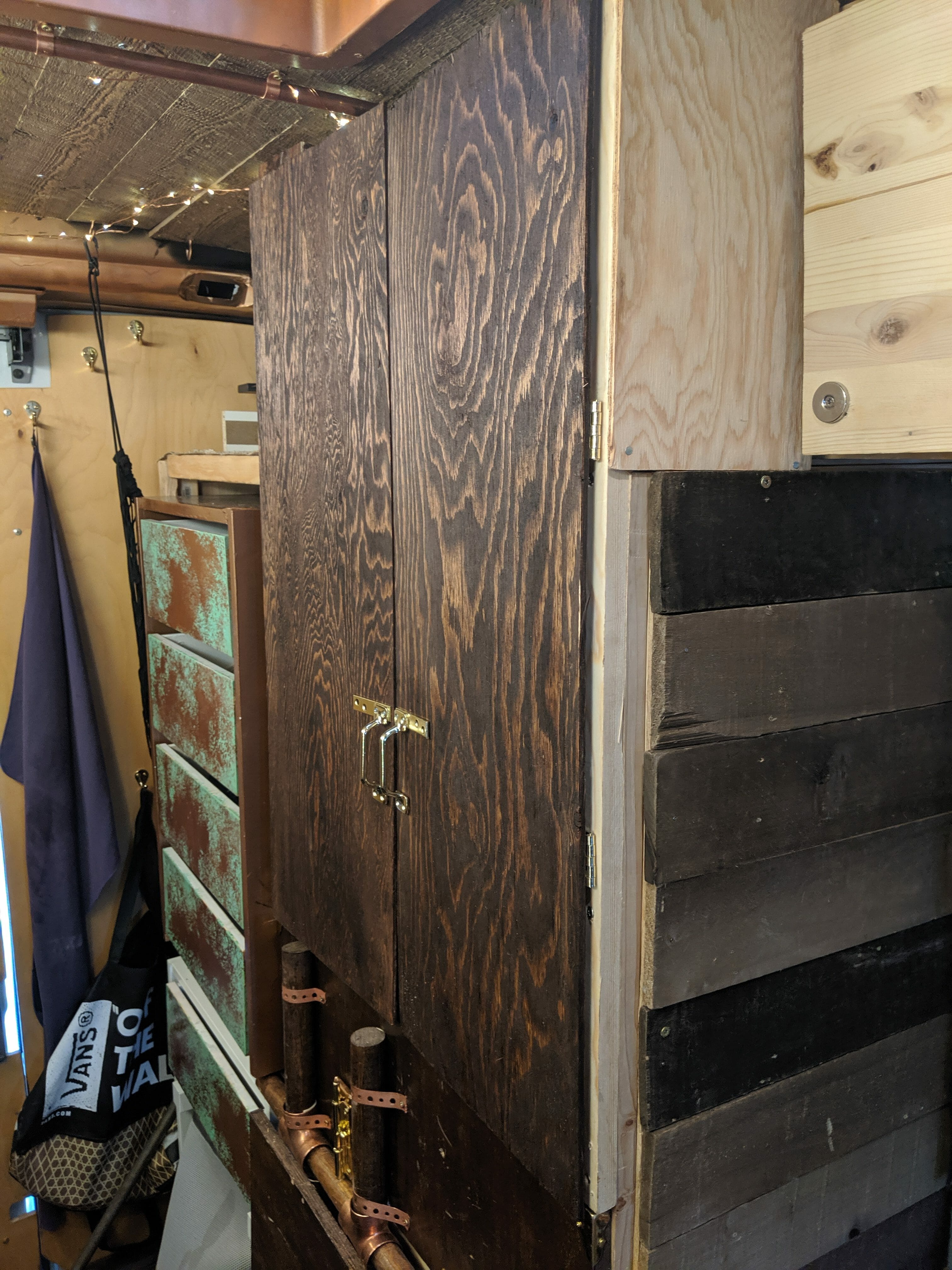 van kitchen cabinets